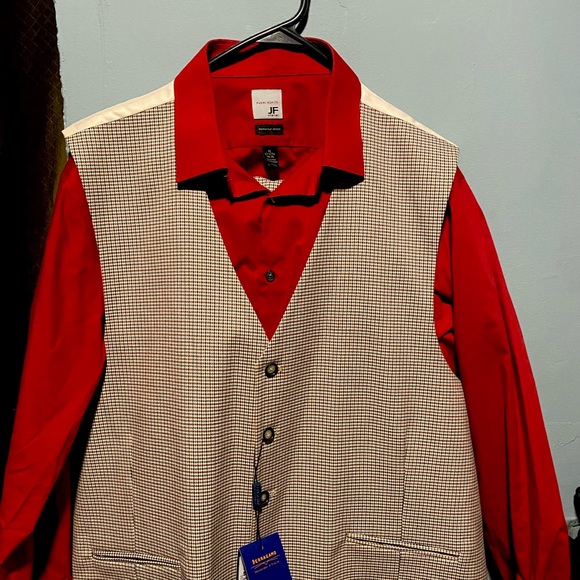 They’re not hemmed. - Picture 1 of 5